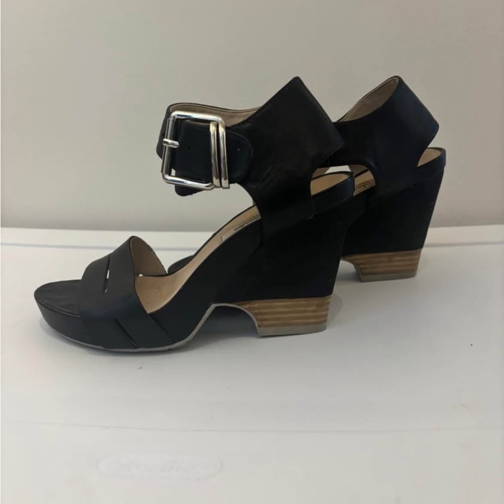 Clarks Sandals - Picture 2 of 5